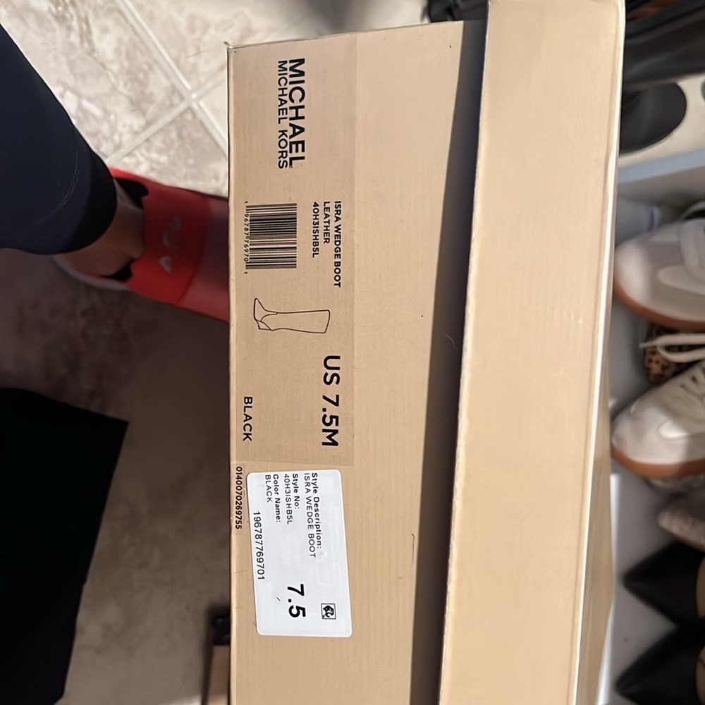 Michael Kors black leather boot - Picture 4 of 4